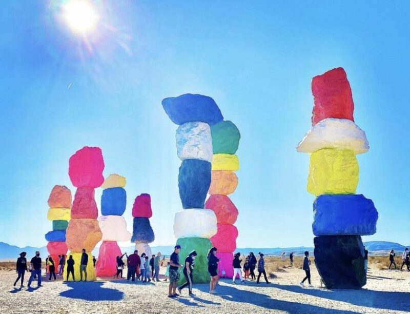 Las Vegas: Private 7 Magic Mountains and Vegas Sign Car Trip - Why This Tour Works Well