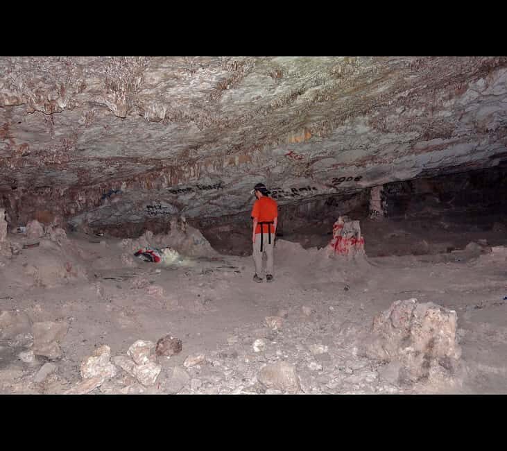 Las Vegas Red Rock Canyon Hiking Adventure & Secret Cave - Exploring Las Vegas Red Rock Canyon with a Self-Gguided Hiking Adventure & Secret Cave