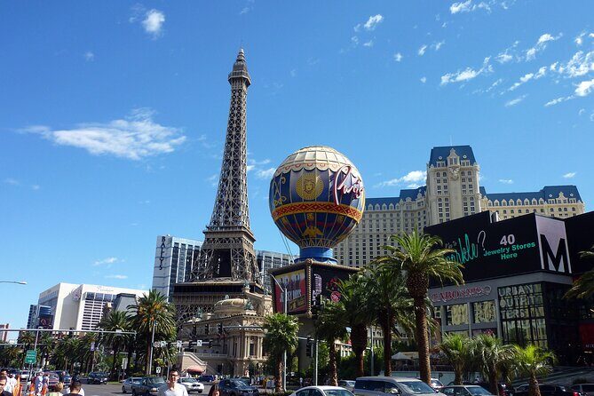 Las Vegas Scavenger Hunt Walking Tour - Detailed Breakdown of the Itinerary and Highlights