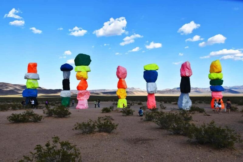 Las Vegas: Seven Magic Mountains Desert Tour - Exploring the Tour Itinerary in Detail