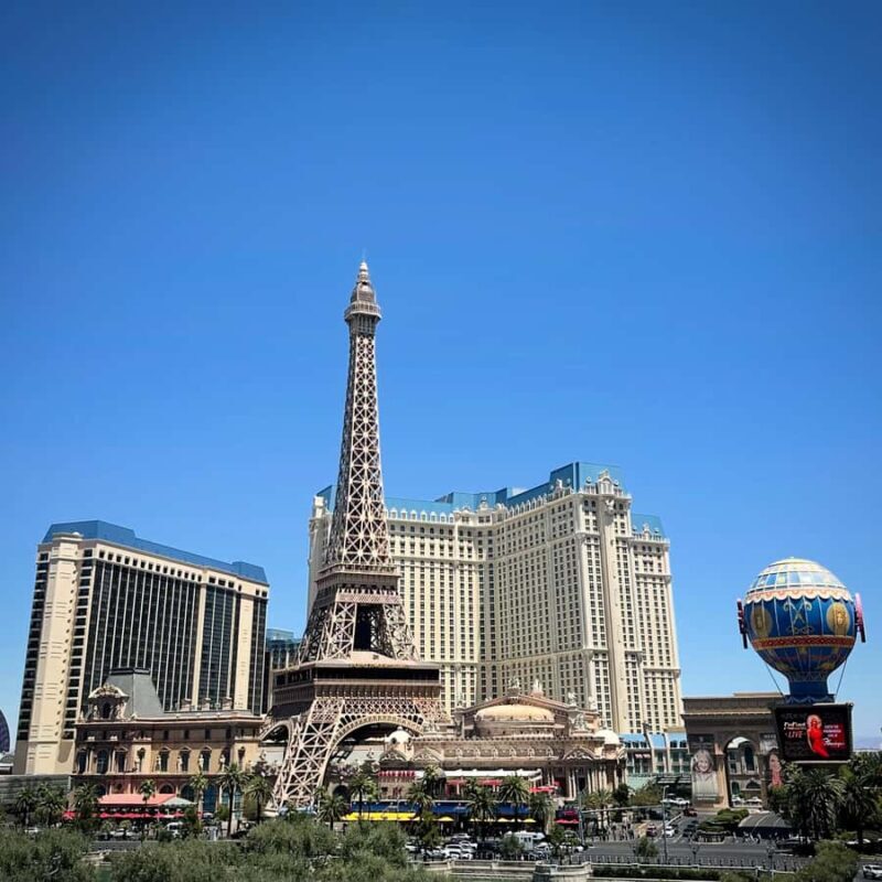 Las Vegas Strip: 90-Minute Sightseeing Tour with Photo Stops - Key Points
