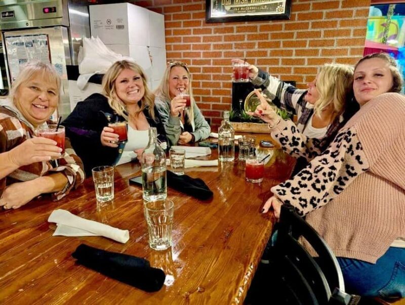 Las Vegas Strip Limo Tour with Meal & Drinks on Fremont - Key Points