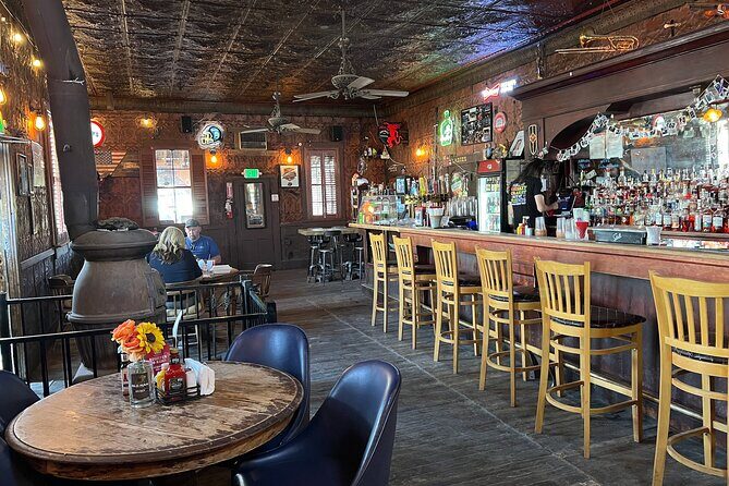 Las Vegas Strip Tour with Desert Landmarks and History by Hummer - Who Should Consider This Tour?