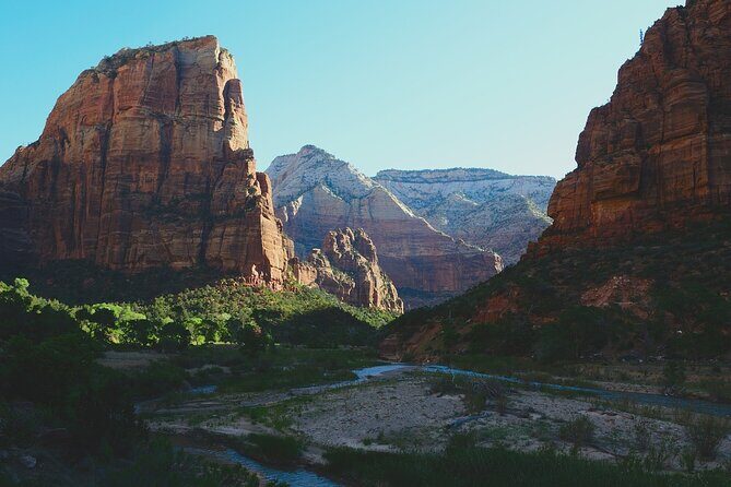 Las Vegas to Zion & Bryce Canyon: An Intimate Small-Group Tour - Who Should Consider This Tour?