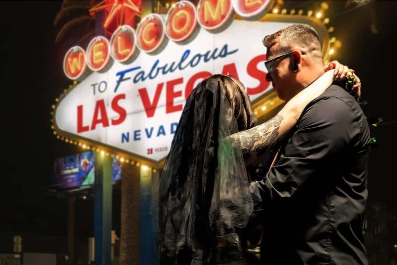 Las Vegas: Traditional or Theme Vegas Sign Wedding/Renewal - Key Points