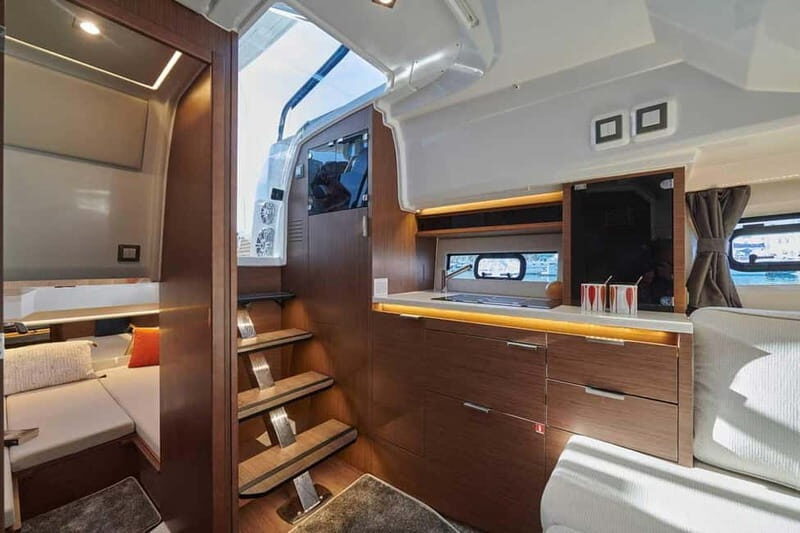 Latchi: Private Yacht Charter on Latchi Oasis - Who Will Love This Experience?