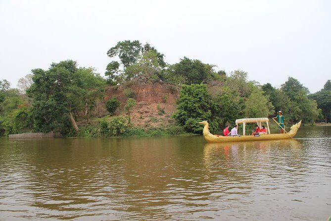 Late afternoon Angkor Gondola Tour with champagne and canapés - What to Expect from the Angkor Gondola Experience