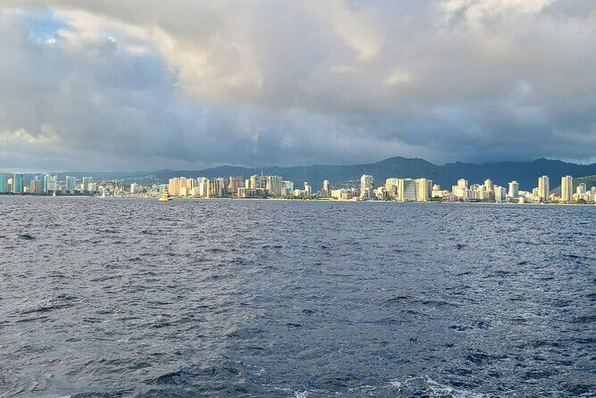 Late Breakfast Cruise in Honolulu - FAQ