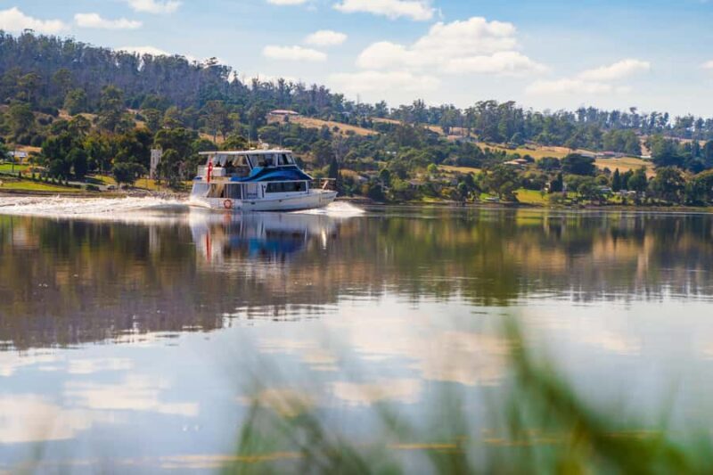Launceston: 4-Hour Batman Bridge Luncheon Cruise - A Closer Look at the Experience
