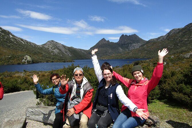 Launceston: Cradle Mountain Adventure - Active Day Tour - Midday Refreshment and Scenic Lunch