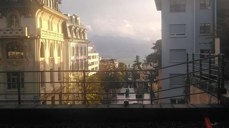 Lausanne: Cultural and Historical Guided Walking Tour - Guides and Personal Experiences