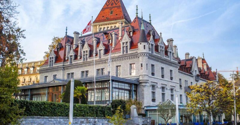 Lausanne: Private Exclusive History Tour with a Local - An In-Depth Look at the Private Lausanne History Tour