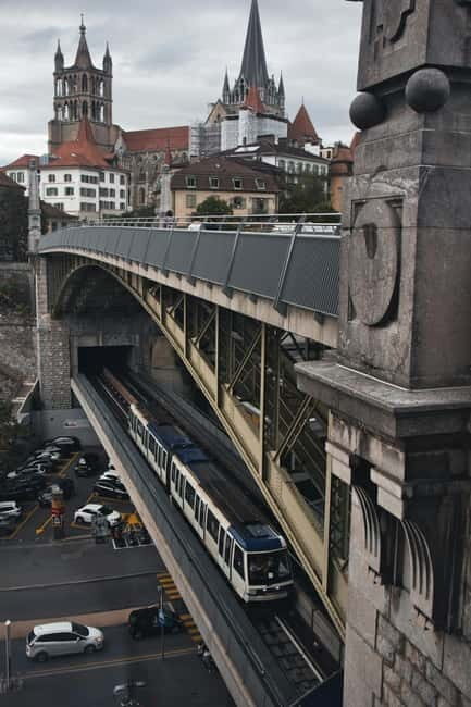 Lausanne: Walking Tour with Chocolate Tastings & Metro - A Deep Dive into the Lausanne Walking Tour Experience