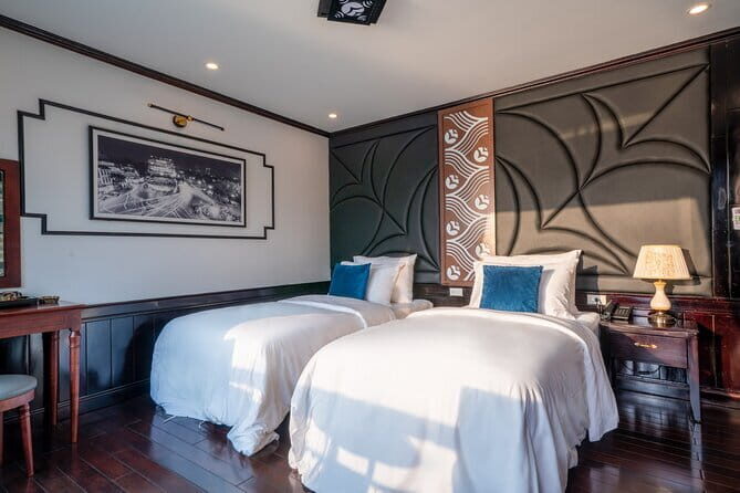 Lava Luxury Cruise 2 days/ 1 night - What Makes the Lava Luxury Cruise Stand Out?