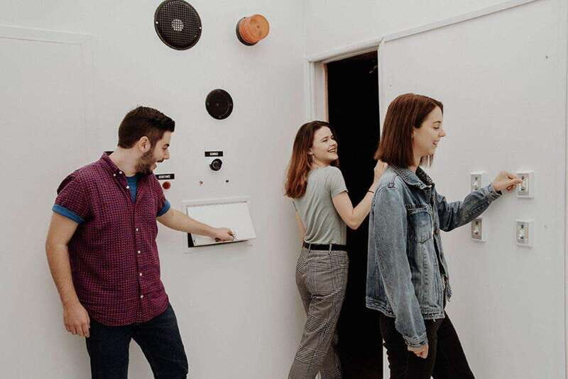 Laval: Time Travel Escape Room Experience - Key Points