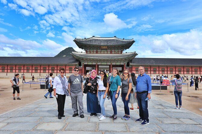 Layover Tour from Incheon Airport to Seoul with a Tour Specialist - Exploring the Itinerary in Detail