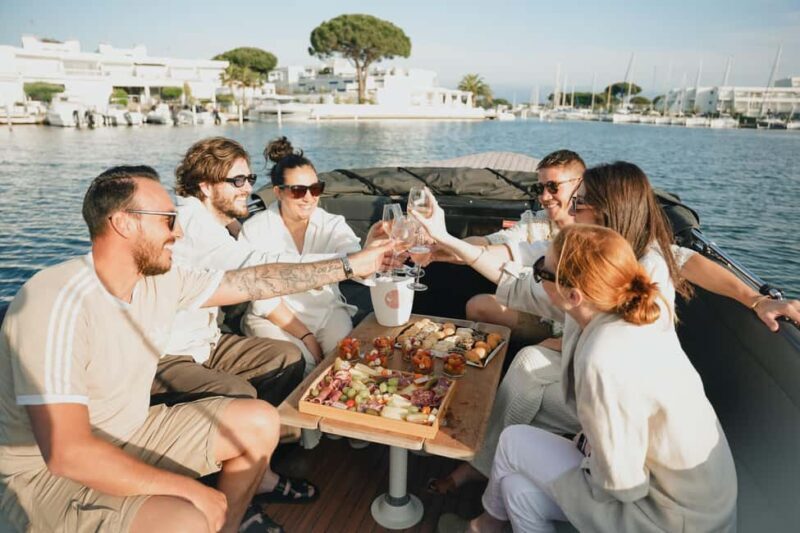 Le Grau du Roi: Privatize a charming boat for 2 hours with skipper - Le Grau du Roi: Privatize a Charming Boat for 2 Hours with Skipper