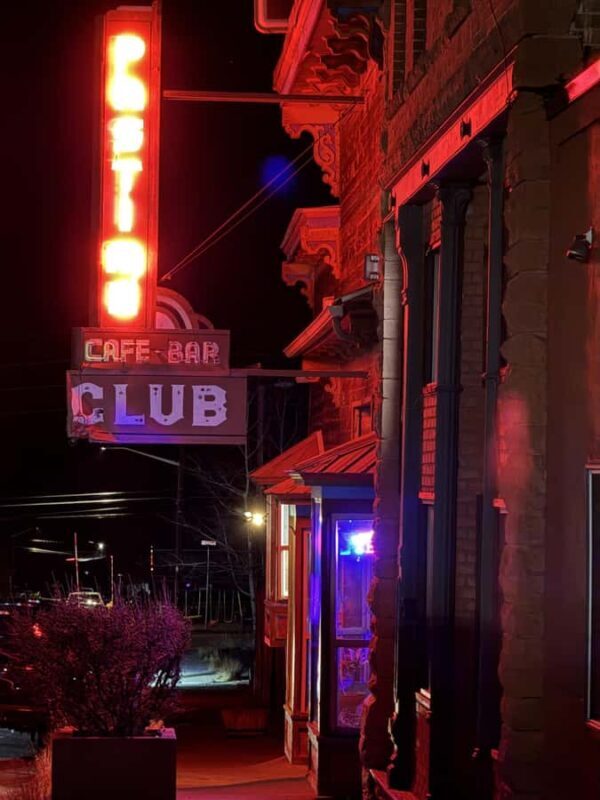 Leadville Historic Bar Crawl: From Gunfighters to Ghosts - Key Points