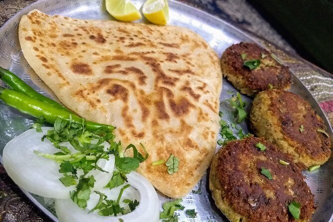 Learn 5-6 & Eat 9-10 Veg & Non-Veg Authentic Dish in a Delhi Home - A Deep Dive into the Experience