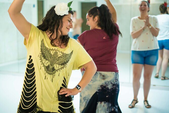 Learn Flamenco in 90 minutes - Gift flower - Practical Details and Tips