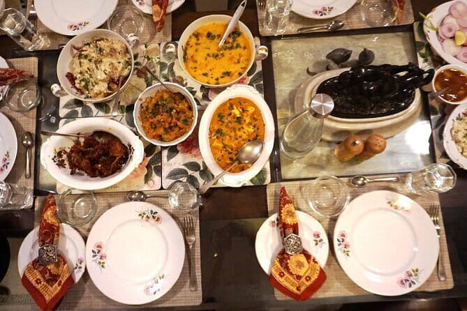 Learn to Cook Mewar Cuisine of the Indian Royalty in Udaipur - Exploring the Details of the Udaipur Royal Cooking Experience