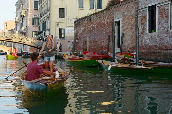 Learn to Row in the Venice Canals - Who Would Enjoy This Tour?