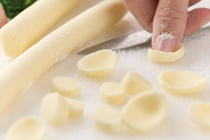 Lecce Hands-on Home Cooking Class: Craft Orecchiette & Savor Wine - Making Pasta the Traditional Way