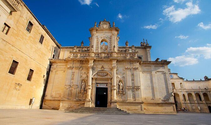 Lecce Shopping Tour by Rickshaw - Exploring Lecce on a Rickshaw Shopping Tour: Authentic, Convenient, and Charming