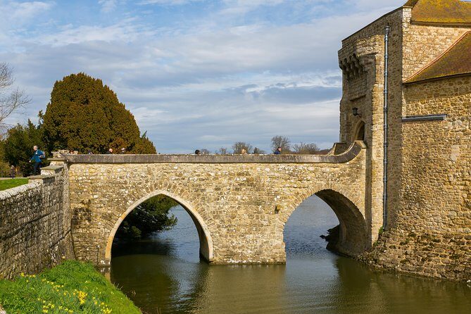 Leeds Castle, Cliffs of Dover and Canterbury Day Trip from London with Guided Cathedral Tour - Authentic Experiences and Tips from Reviewers