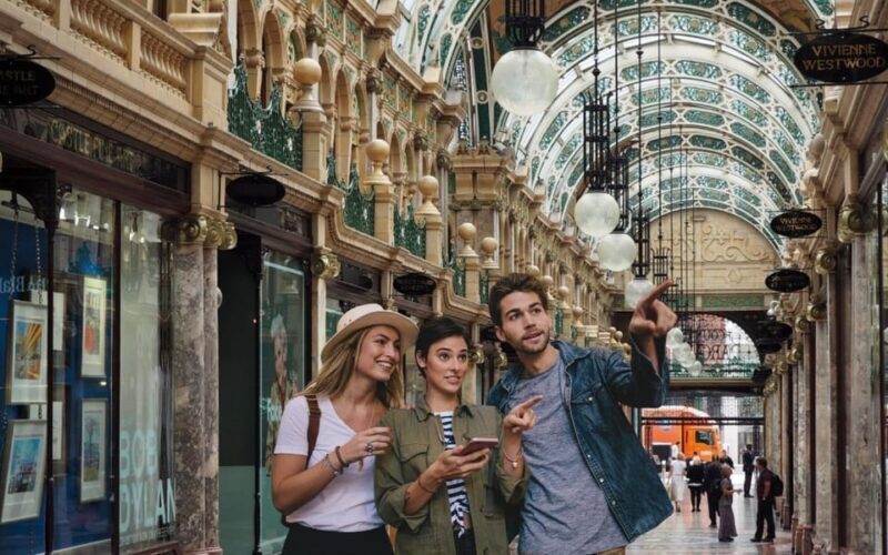 Leeds: City Walking Tour & Exploration Game - Practical Tips & What to Bring