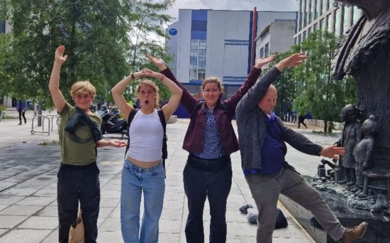 Leeds: City Walking Tour & Exploration Game - Who Will Enjoy This Tour?