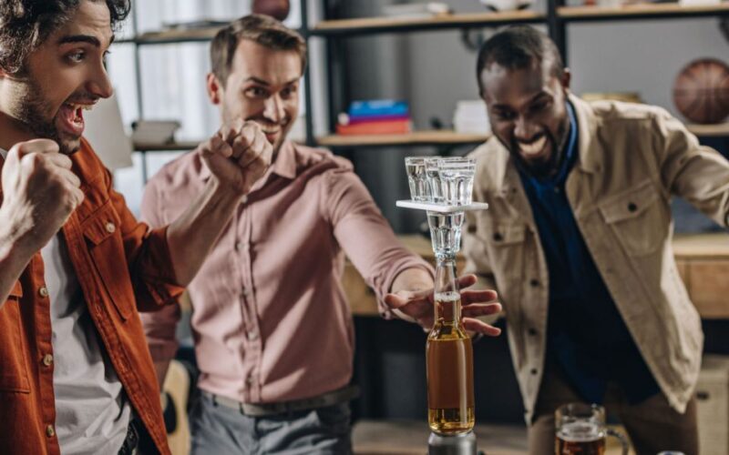 Leipzig: Bar and Club Tour with Free Shots and VIP Entry - Visualizing the Night