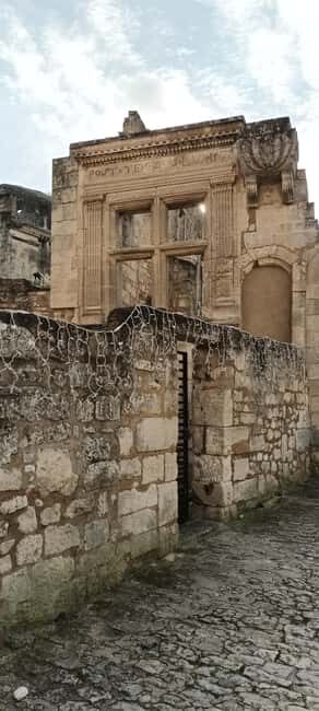 Les Baux De Provence and St-Rémy De Provence by electric bike - Frequently Asked Questions