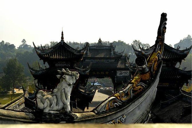 Leshan Giant Buddha and Huanglongxi Ancient Town Day Trip - About the Provider