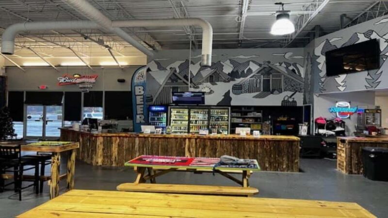 Lexington, NC: Axe Throwing Experience - An In-Depth Look at the Lexington Axe Throwing Experience