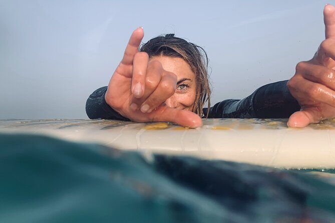 Lezioni di Surf per Beginner e Intermedi (6 persone a istruttore) - Who Would Love This Experience?