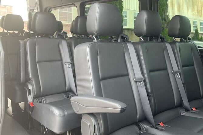 LGA/Manhattan Airport Transfer in Luxury Van-One Way Transfer. - Why Choose This Private Transfer in New York City?