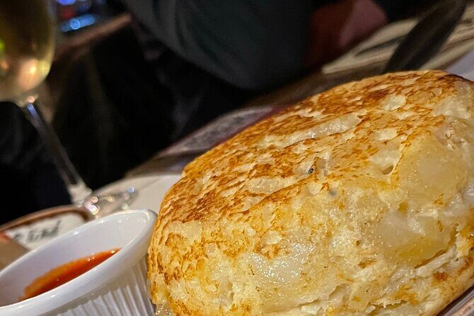 LGBTQ District Tapas & Drinks Trail in Madrid - Practicalities and Group Dynamics