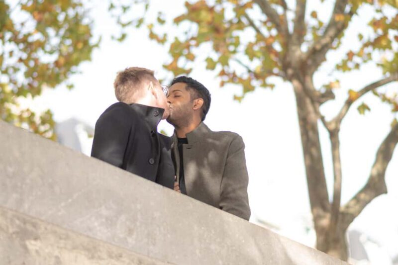 Lgbtqia+ Proposal: French Vintage car tour - Photographer 1h - The Experience Breakdown: What to Expect from the French Vintage Car Proposal Tour