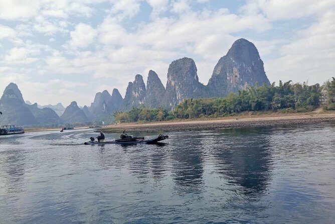 Li River Bamboo boat Cruise & Yangshuo Village private day tour - FAQ