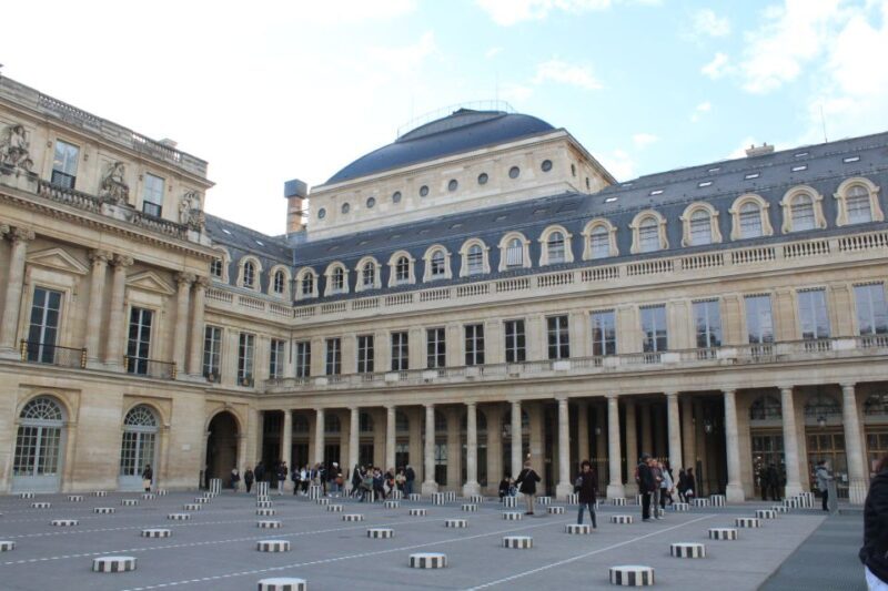 Lifestyle Tour Around the Louvre - FAQ