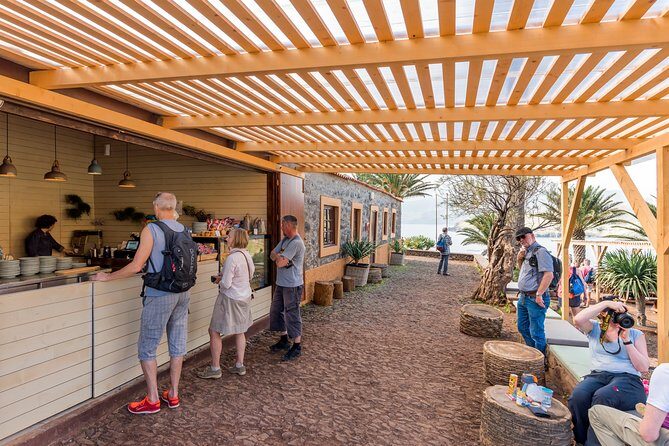 Lighthouse View 3 (Cais do Sardinha, Lighthouse and return to Cais do Sardinha) - The Lighthouse and Marine Highlights