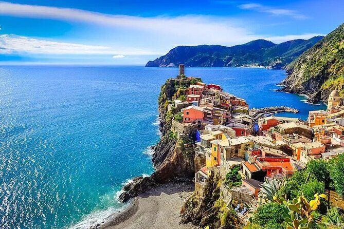 Ligurian Colors, Cinque Terre Full Day Private Transfer Excursion From Milan - Discovering Cinque Terre with a Private Transfer from Milan