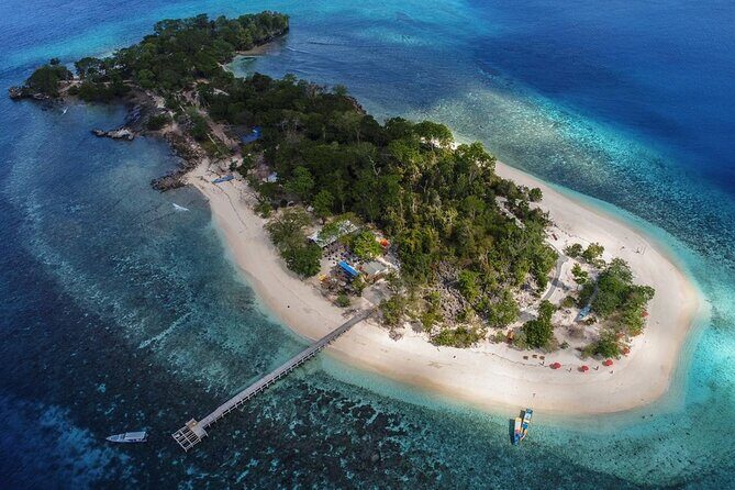 Lihaga Island (white sand island) swimming twice, including lunch and tickets - Key Points