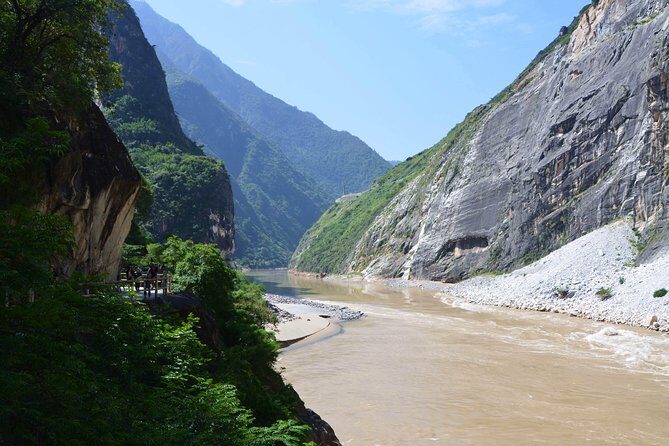 Lijiang Sanyi airport (LJG) Pick up and Tiger Teaping Gorge Private Tour - Key Points