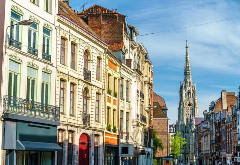 Lille: Express Walking Tour with a Local - Who Should Book This Tour?