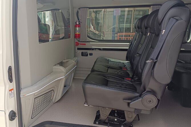 Limousine one way transfer: BKKAirport to/from ChaAm or Hua Hin - In-Depth Look at the Limousine Transfer Experience