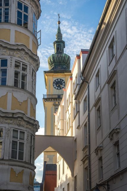 Linz Exploration: Private Walking Tour with Local Guide - What Makes This Tour Special?