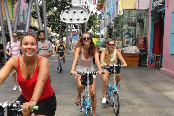Lion City Bike Tour of Singapore - Exploring Singapore on Two Wheels: The Tour Experience