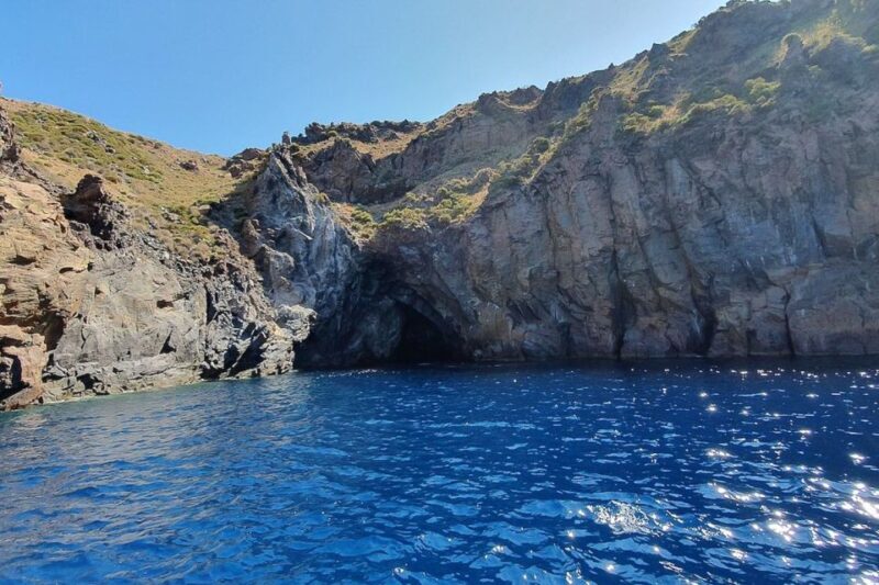 Lipari: Boat Tour of Vulcano Island with Disembarkation Stop - What to Expect from the Vulcano Island Boat Tour